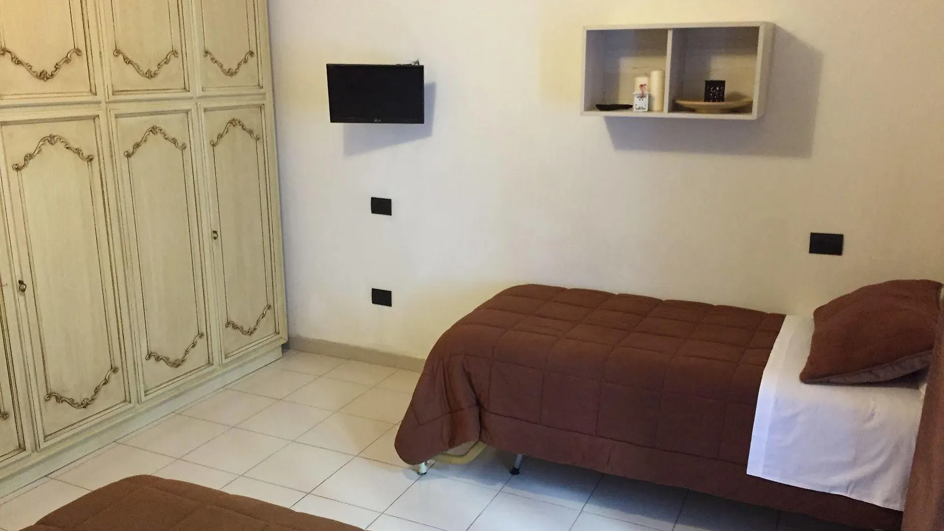 Greenriver Hotel Ponsacco Guest house